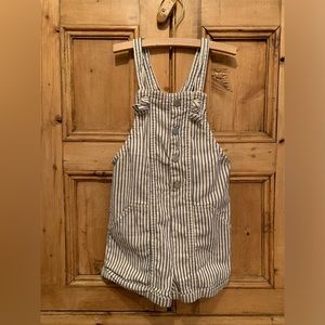 ZARA Girls Pinstripe Short Overalls - Ivory/Navy - Size 3-4